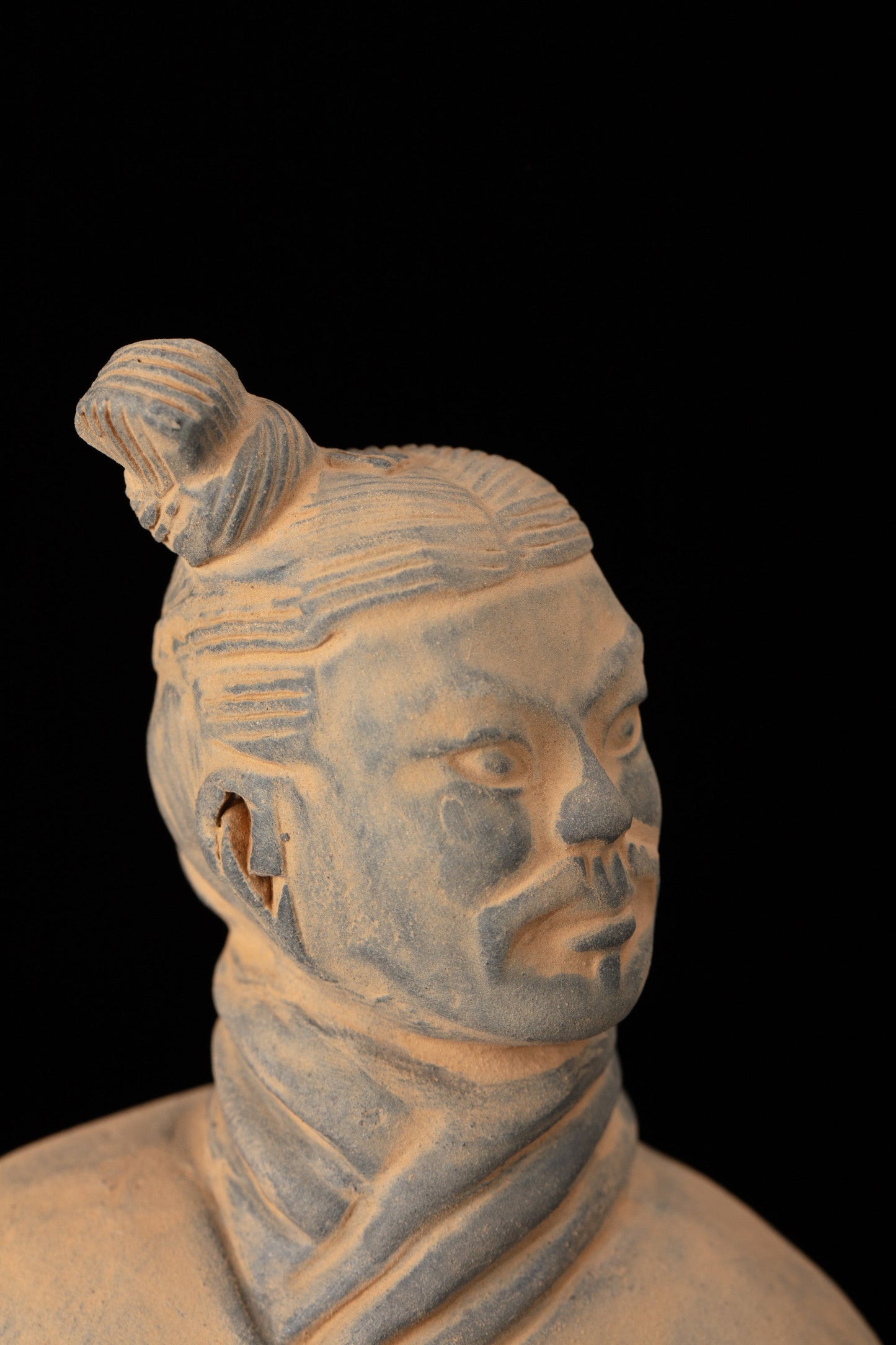 25CM Standing Archer - CLAYARMY-Close-up of the 25CM Standing Archer figurine's face, highlighting the taut expression and intricate details.