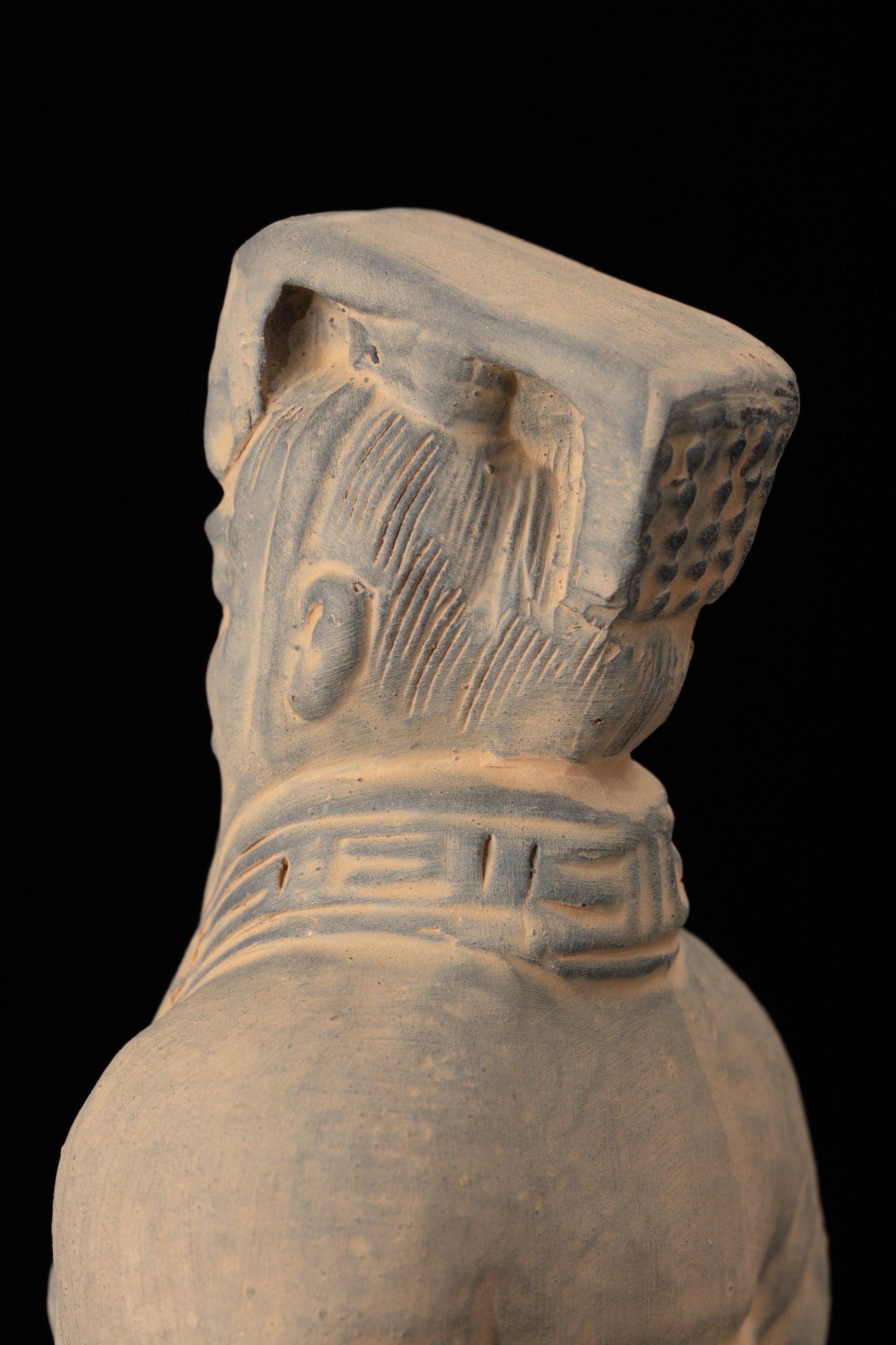 25CM Emperor - CLAYARMY -View of the back of Clayarmy's 25CM Emperor Qin Terracotta Warrior, featuring realistic hair and meticulously crafted attire.