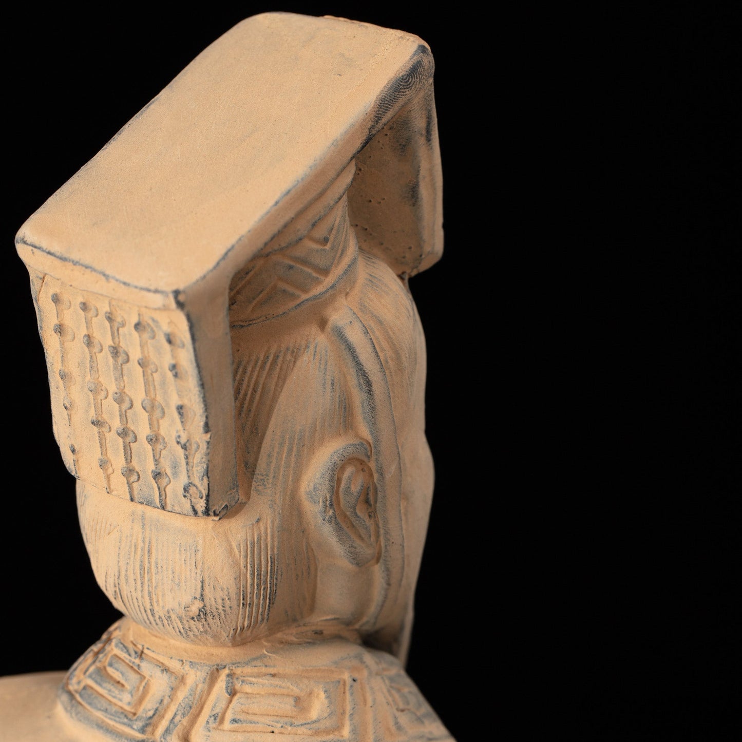 35CM Emperor - CLAYARMY -View of the back of Clayarmy's 35CM Emperor Qin Terracotta Warrior, featuring realistic hair and meticulously crafted attire.