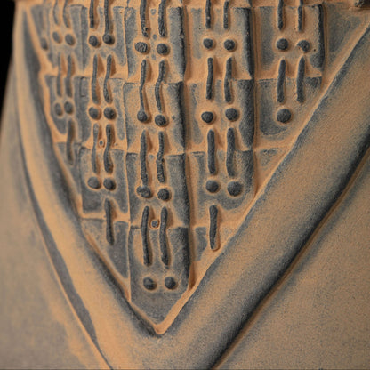 35CM General - CLAYARMY-Elegantly Sculpted Sword: Close-up of the 35CM General's sword, featuring elegantly sculpted details that enhance the authenticity of the figurine's weaponry.