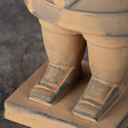 35CM General - CLAYARMY-Commanding Stance: Detailed shot of the 35CM General's commanding stance, showcasing the strength and resilience expected of a high-ranking officer.
