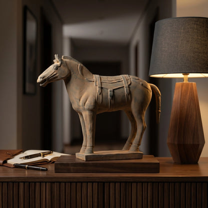 35CM Horse - CLAYARMY -Close-up of the hooves, revealing the meticulous attention to detail in our 35CM Clayarmy Terracotta Horse.