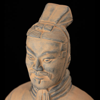 35CM Officier - CLAYARMY-Close-up shot capturing the facial expression and craftsmanship of the 35CM Officer.