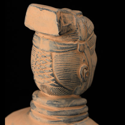 35CM Officier - CLAYARMY-Detailed craftsmanship and intricate details of the 35CM Clayarmy Officer.