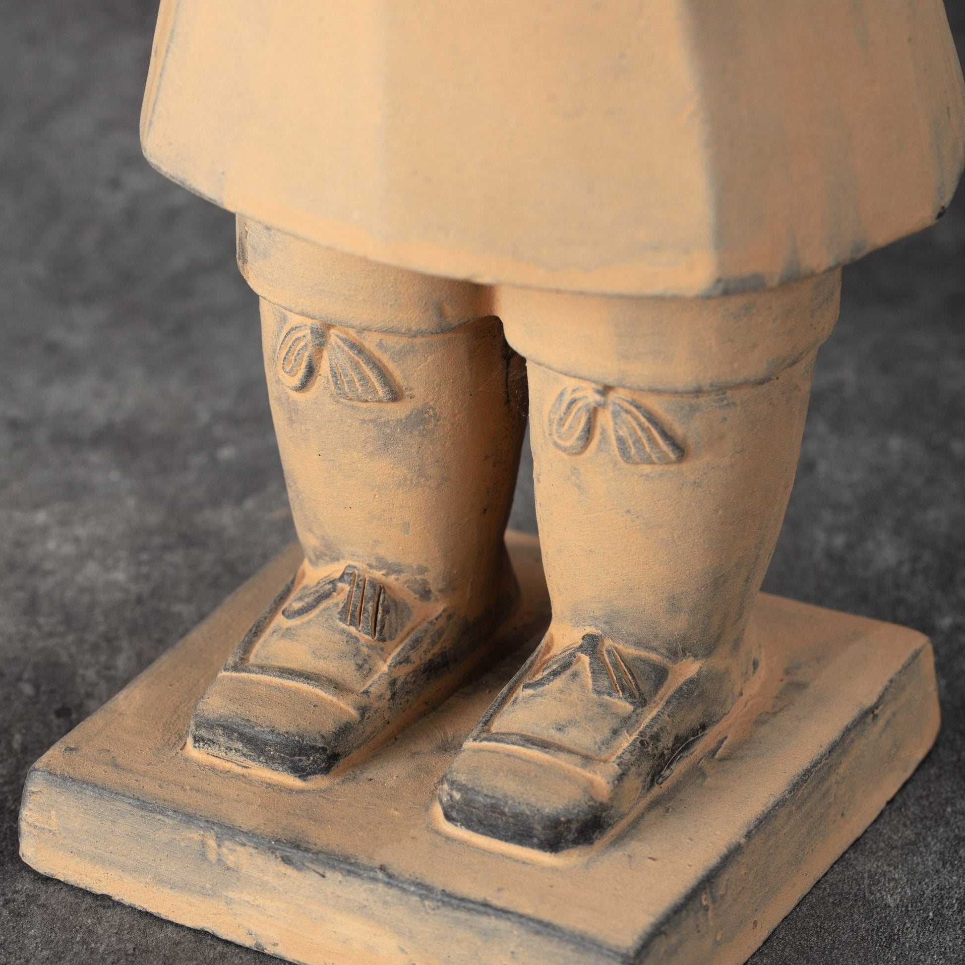 35CM Soldier - CLAYARMY-35CM Terracotta Soldier Figurine Close-up