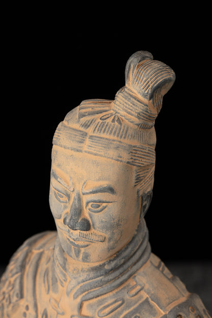 35CM Kneeling Archer - CLAYARMY-Detailed shot of the handcrafted facial expression and features on the 35CM Kneeling Archer.