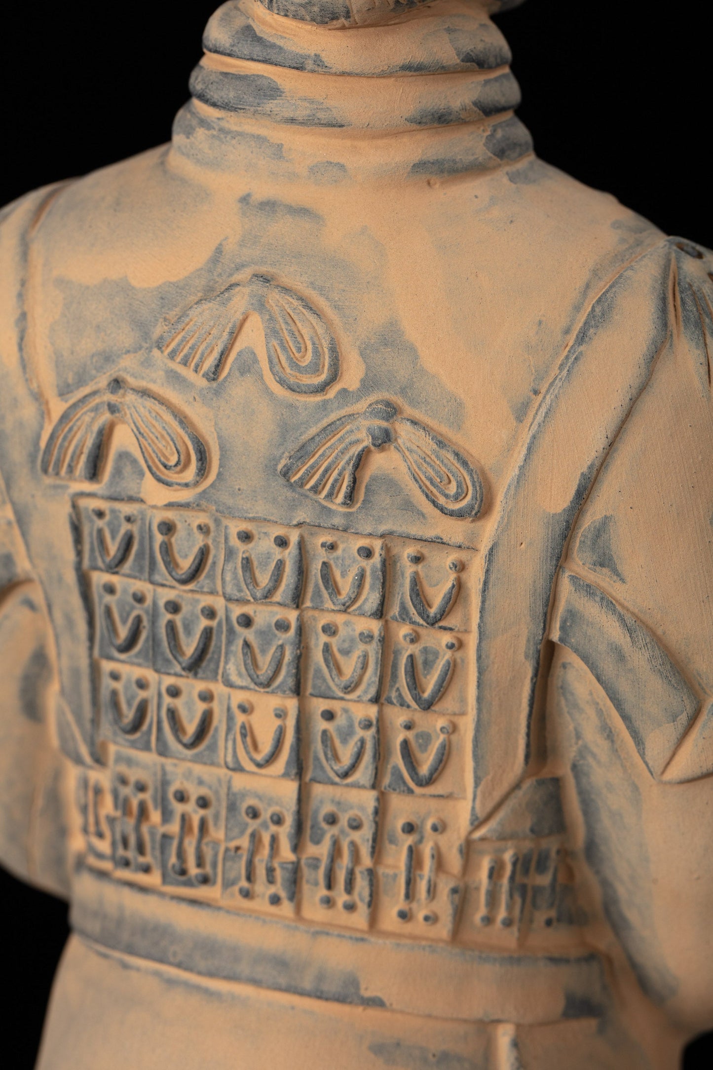 35CM General - CLAYARMY-Sculpted Armor Elegance: Explore the sculpted elegance of the armor patterns on the 35CM General's attire, showcasing intricate detailing inspired by historical designs.