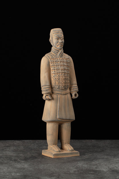 35CM Cavalryman - CLAYARMY-Dynamic side profile showcasing the 35CM Cavalryman figurine in action, emphasizing the determined expression and unique pose.