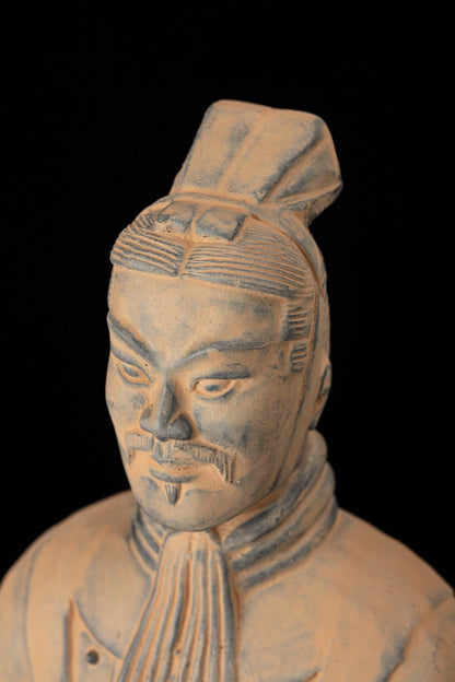 35CM Officier - CLAYARMY-Close-up shot capturing the facial expression and craftsmanship of the 35CM Officer.