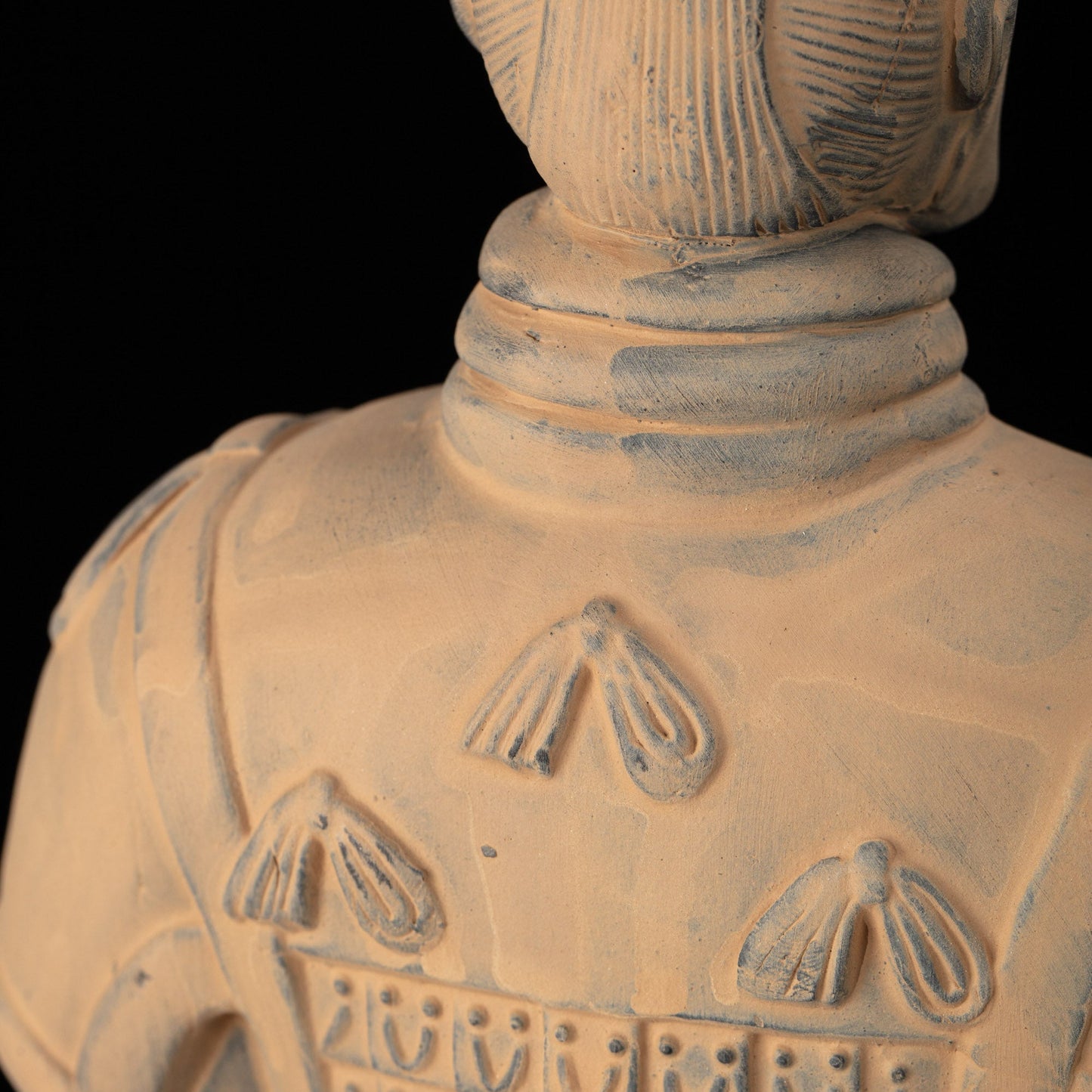 45CM General - CLAYARMY-Military Precision and Grace: Detailed view of the 45CM General, embodying military precision and grace in the sculpted details of armor and accessories.