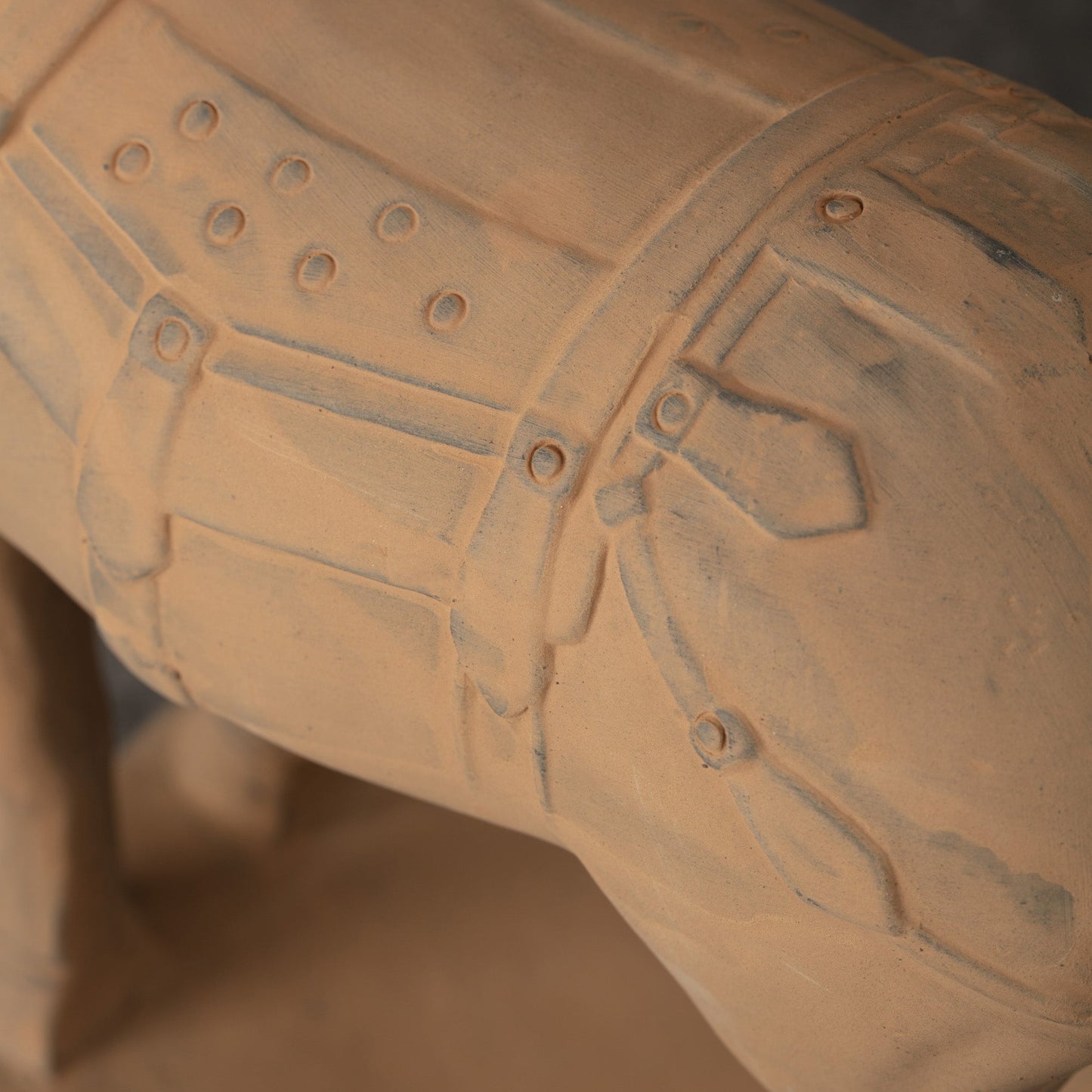 45CM Horse - CLAYARMY -Close-up of the saddle adornments, adding an extra layer of artistry to our 45CM Clayarmy Terracotta Horse.