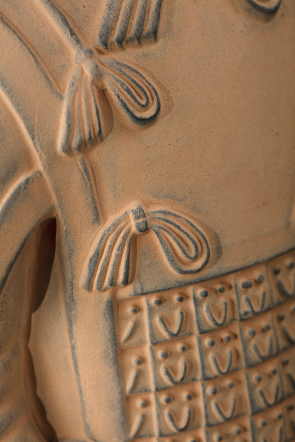 45CM General - CLAYARMY-Elegance in Armor Patterns: Explore the sculpted elegance of the armor patterns on the 45CM General's attire, showcasing intricate detailing inspired by historical designs.