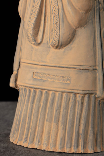 45CM Emperor - CLAYARMY -Appreciate the intricate details of the 45CM Emperor Qin Terracotta Warrior's regal attire.