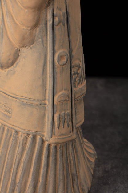 45CM Emperor - CLAYARMY -Immerse yourself in history with a dynamic view of Clayarmy's 45CM Emperor Qin Terracotta Warrior in action.