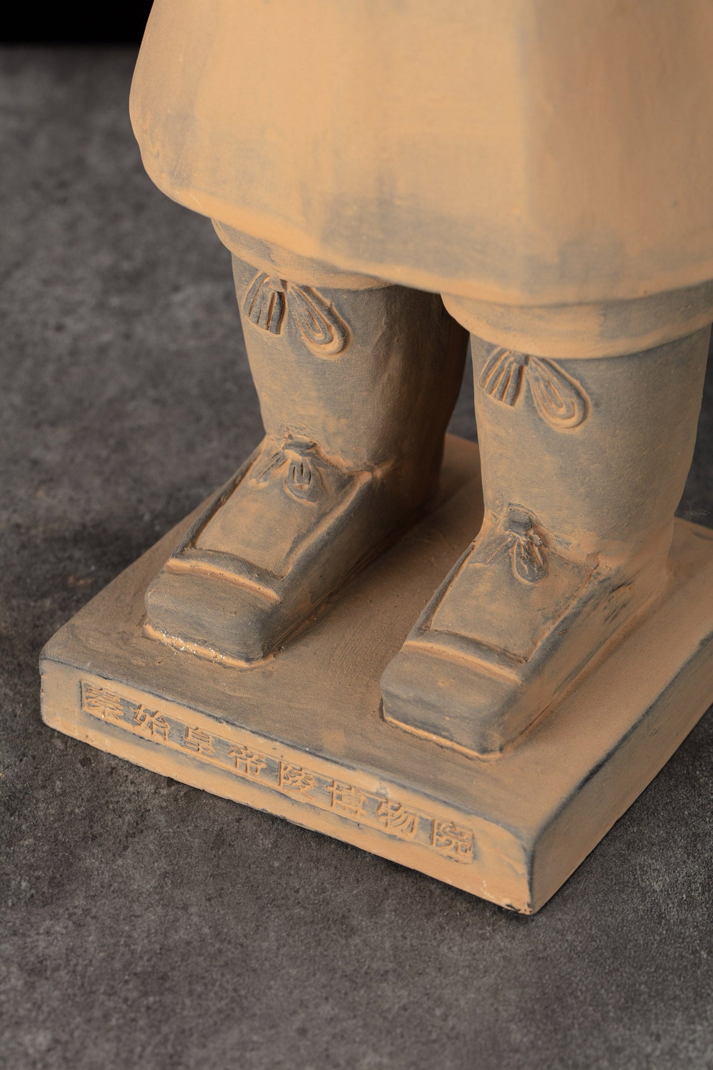 45CM Soldier - CLAYARMY-45CM Terracotta Soldier Figurine Close-up