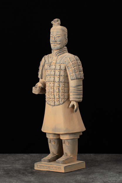 45CM Soldier - CLAYARMY-45CM Common Soldier Side View