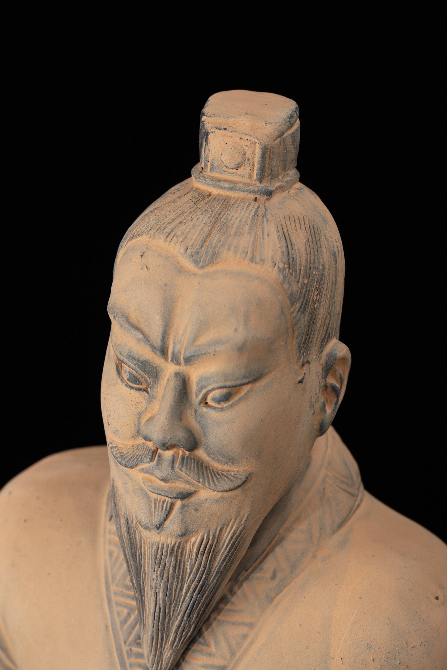 45CM Emperor - CLAYARMY -Close-up of the facial expressions, revealing the nuanced features of the 45CM Emperor Qin Terracotta Warrior.