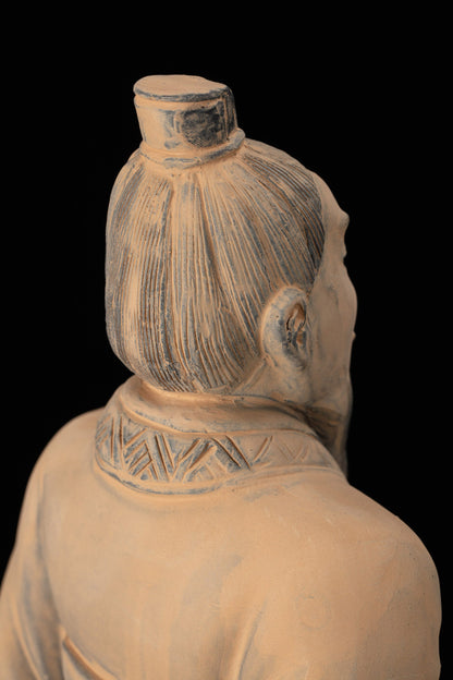 45CM Emperor - CLAYARMY -Explore the intricate hair and back details of Clayarmy's 45CM Emperor Qin Terracotta Warrior.