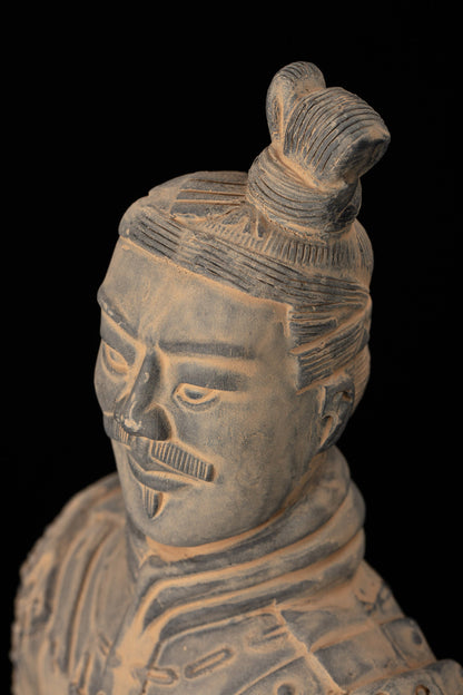 45CM Kneeling Archer - CLAYARMY-Frontal shot focusing on the facial expression and detailed features of the 45CM Kneeling Archer.