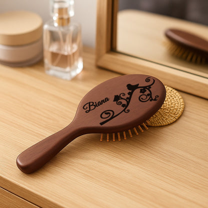 Brosse plate en bois personnalisée - Brosse démêlante personnalisée avec motif floral et nom gravé