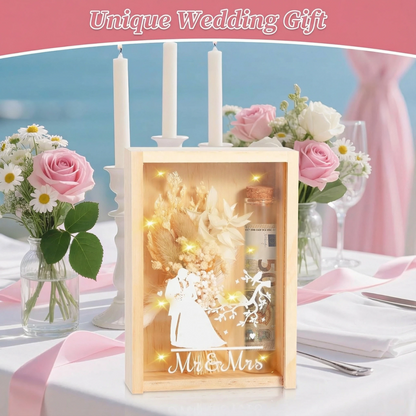 Boîte à souvenirs de mariage personnalisée avec guirlandes lumineuses et fleurs séchées