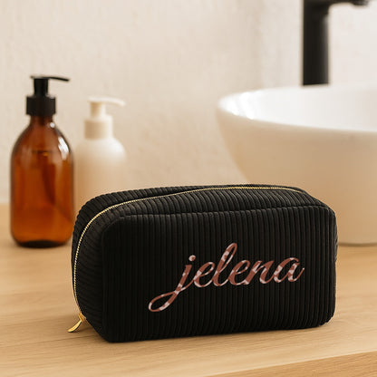 Kulturbeutel aus Cord mit individuellem Namen – Personalisierter Reisebeutel