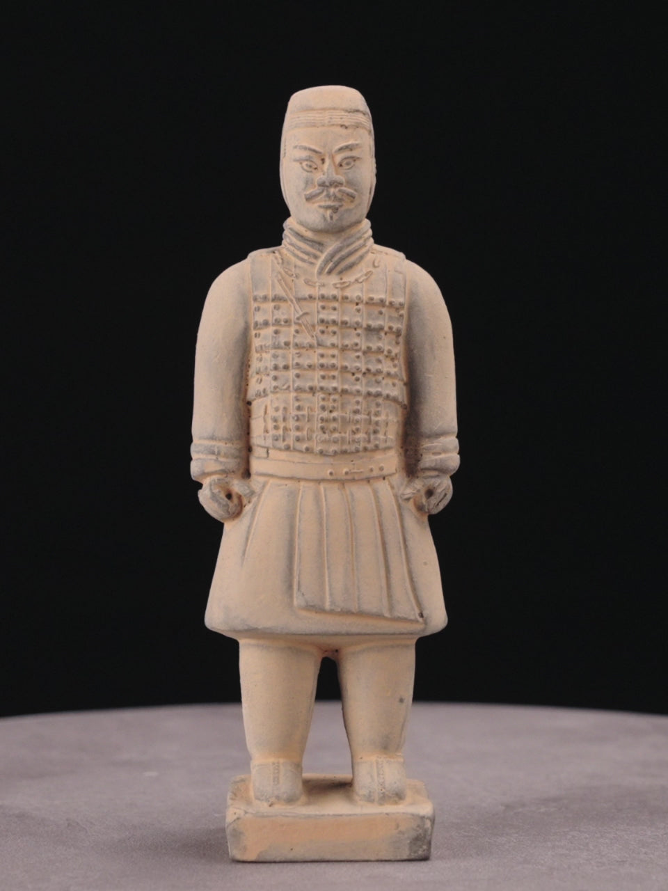 15CM Cavalryman - CLAYARMY-Close and detailed look at the 15CM Terracotta Army Cavalryman's overall presentation, providing a comprehensive view of the figurine's craftsmanship.