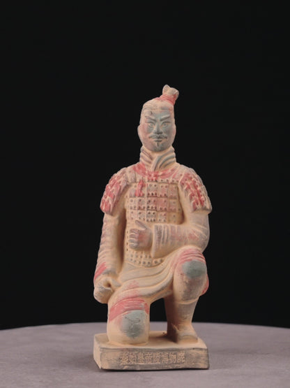 20CM Painted Kneeling Archer - CLAYARMY-Side profile highlighting the dynamic pose and meticulous painting of the 20CM Painted Soldier.
