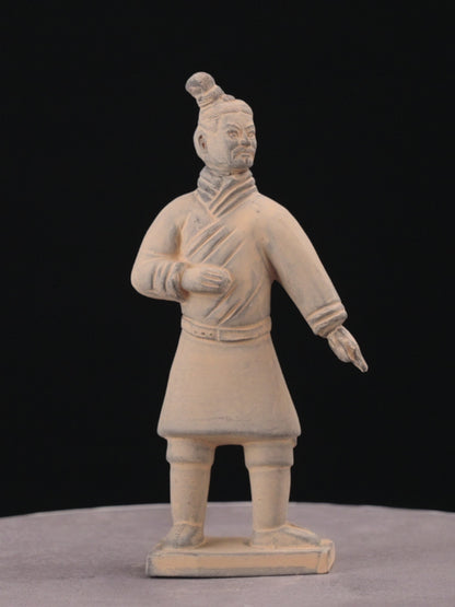 20CM Standing Archer - CLAYARMY-Zoomed-in image of the 20CM Standing Archer figurine's face, revealing the expressive features and fine craftsmanship.
