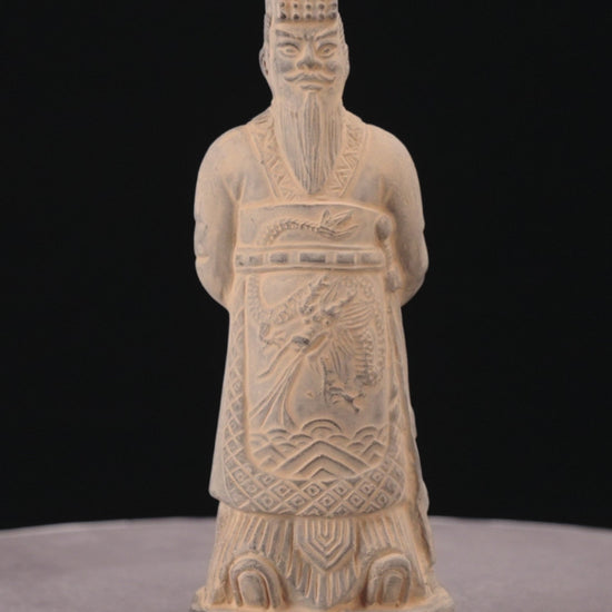 15CM Emperor - CLAYARMY -Close-up detail of Clayarmy's 15CM Emperor Qin Terracotta Warrior, showcasing exquisite craftsmanship in yellow-brown clay.