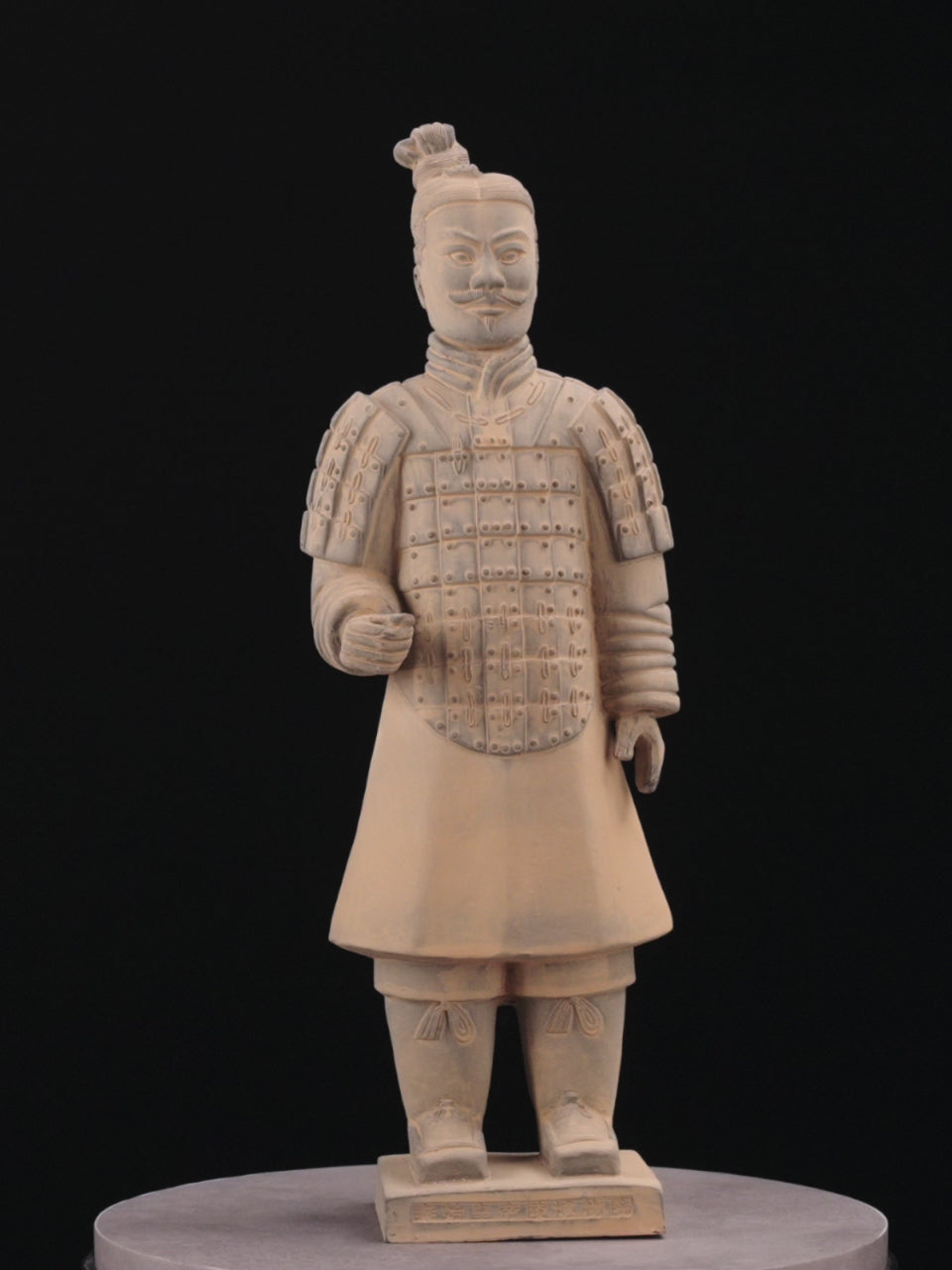 45CM Soldier - CLAYARMY-45CM Terracotta Soldier Figurine Close-up
